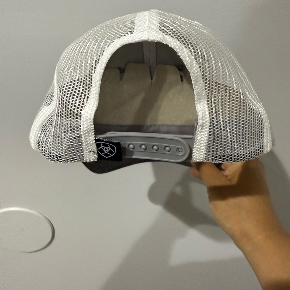 ARIAT Men's Grey Heather Baseball Cap‎ with Flag Design - Picture 2 of 6